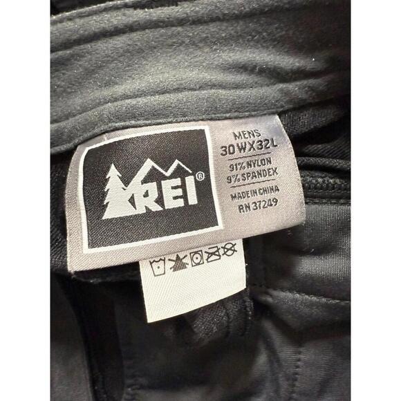 REI Co-op Activator Black Soft-Shell Quick Dry Pants Size 30x32 - Picture 3 of 7